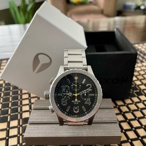 Nixon 48-20 Chrono (extra links installed)